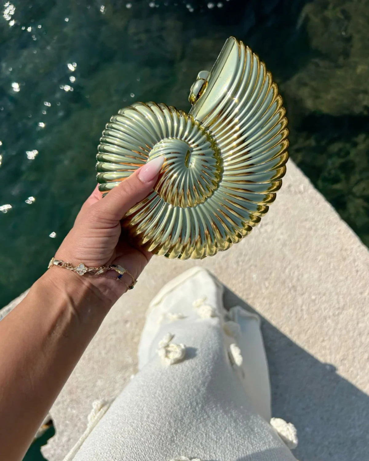 Ariel™ | Bolsa